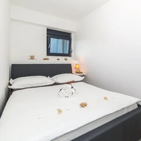 Feriehus Awesome In Poljica (Trogir)